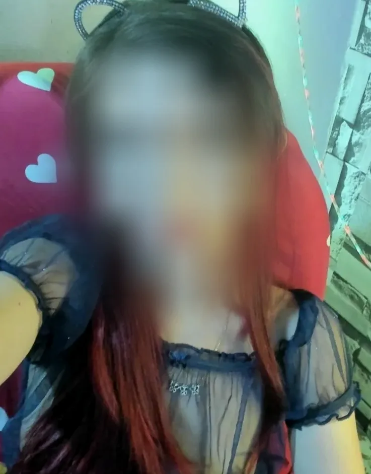 Kira, 35