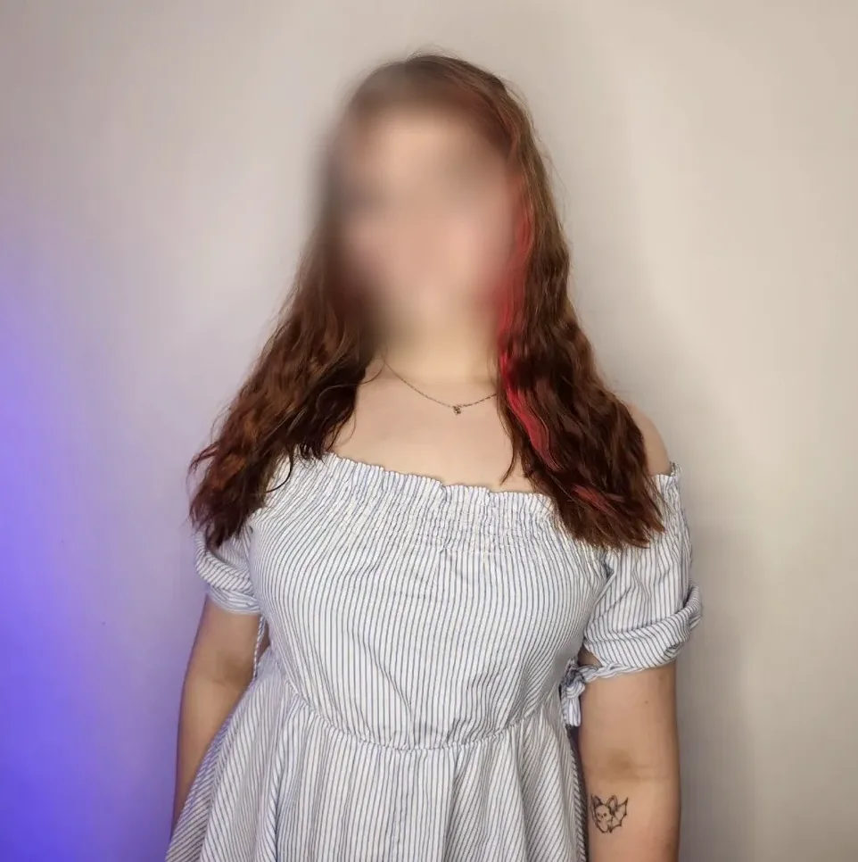 Yvonne, 21